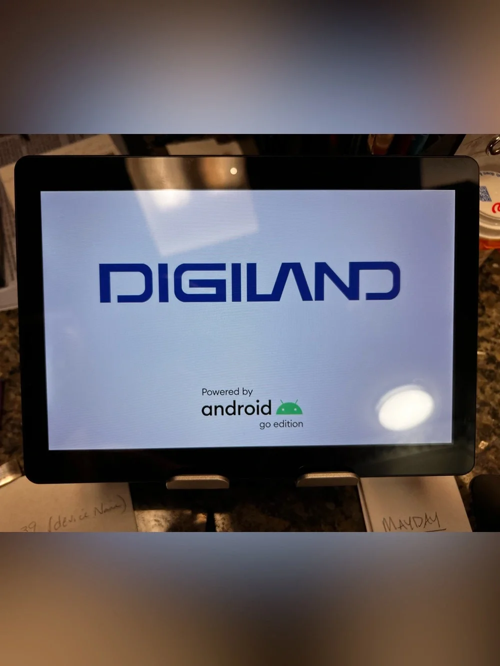 DigiLand DL1036 32GB Wi-Fi 10.1''Android Tablet w/chrg.cord Excellent Condition